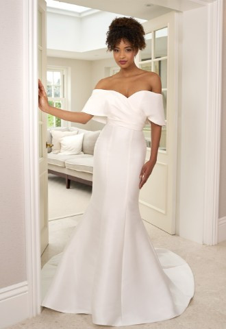 wed2b Designer Bridal Outlet in Belfast