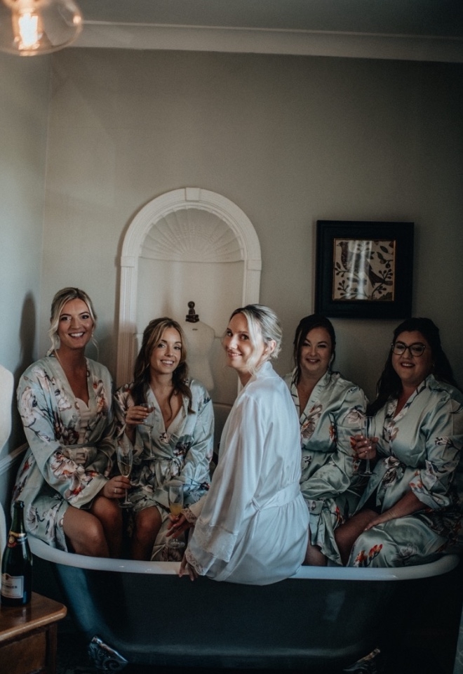 bridal party getting ready 