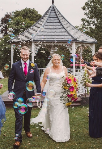 L & M Bubbles - Full Wedding Planner Buckinghamshire