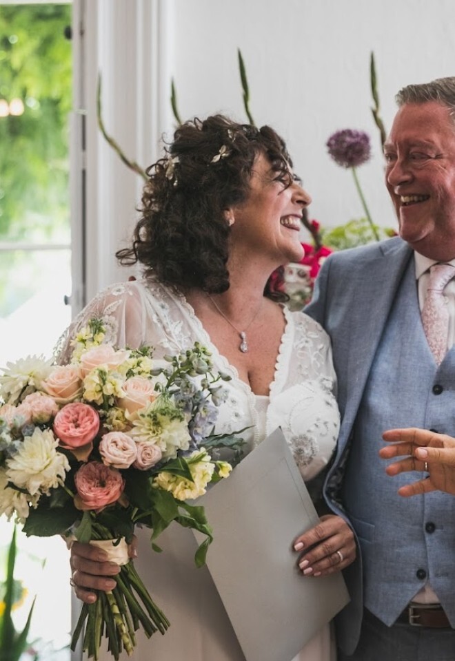 white pink mix bouquet and venue decor