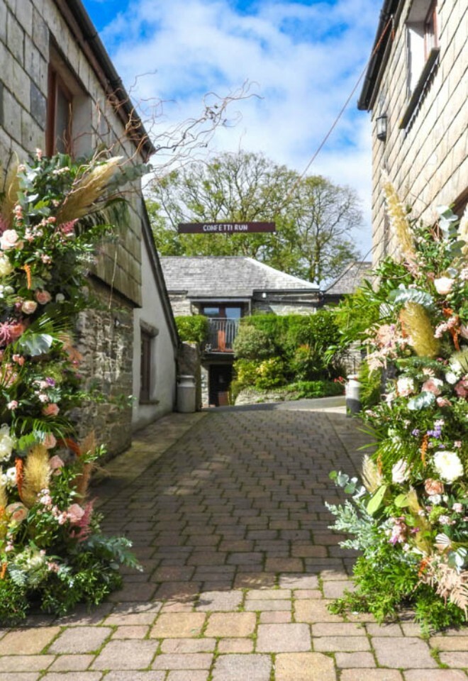 Ta Mill - Confetti Run