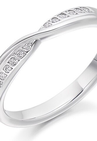 Shaped diamond wedding ring