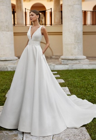 Eterno from Rosa Clara, Boa Boutique in Surrey - wedding dress with pockets