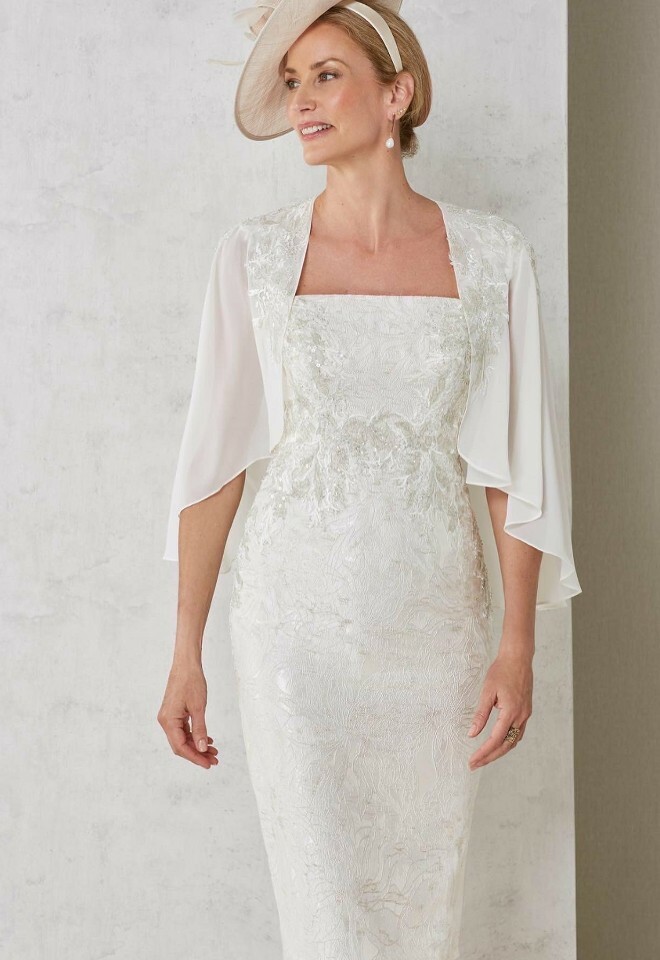 Veromia Occasions mother of the bride outfit & hat