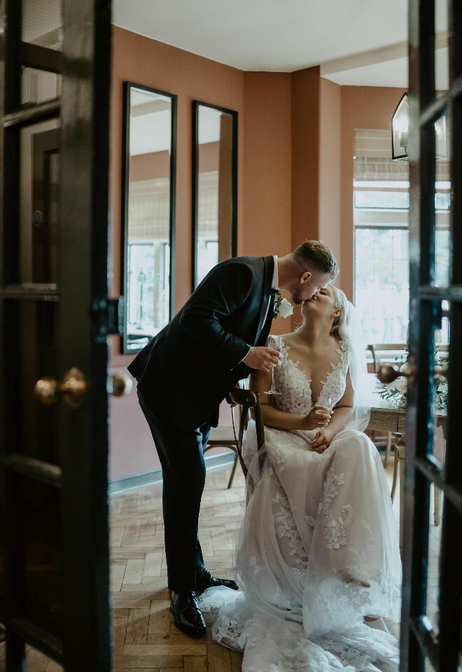Special moments with the new bride & groom.