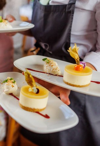 White Chocolate & Ginger Cheesecake