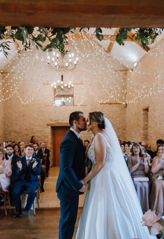 Kingscote barns wedding ceremony in Gloucestershire