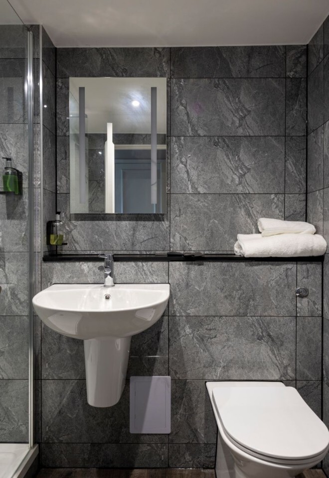 Whately Hall Hotel, Banbury