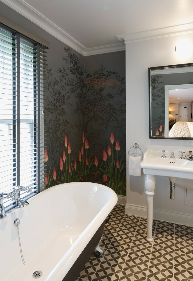 Gonville Hotel Cambridge Luxury bathroom