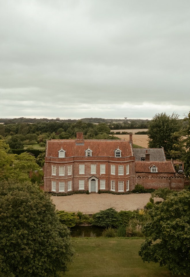 17th Centaury Manor House at the Front of the Barn 