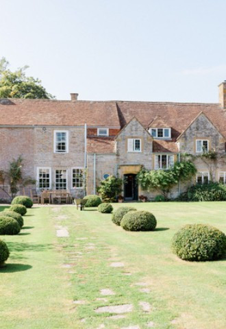 Manor house weddings at Midelney Manor