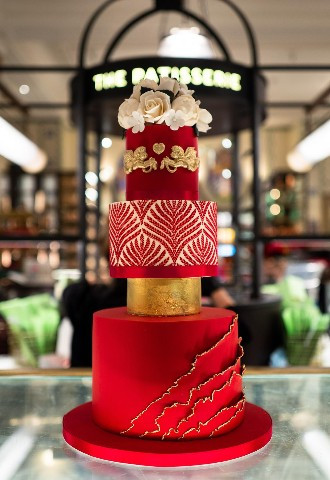 Harrods Valentines Cake