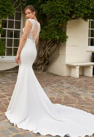 wed2b Designer Bridal Outlet in Southampton