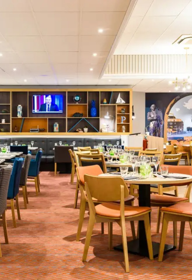 Hotel Bar & Lounge Area