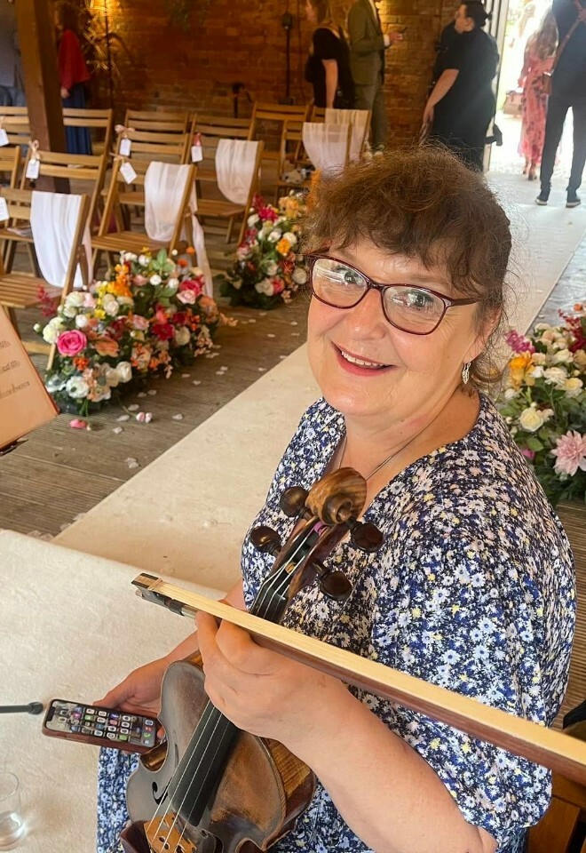 wedding at Elmhay Park, Wigornia String Quartet wedding music. 