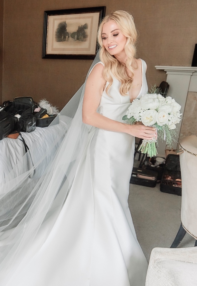 Scotland Wedding Carlowrie Castle bride getting ready by Stuart Wood