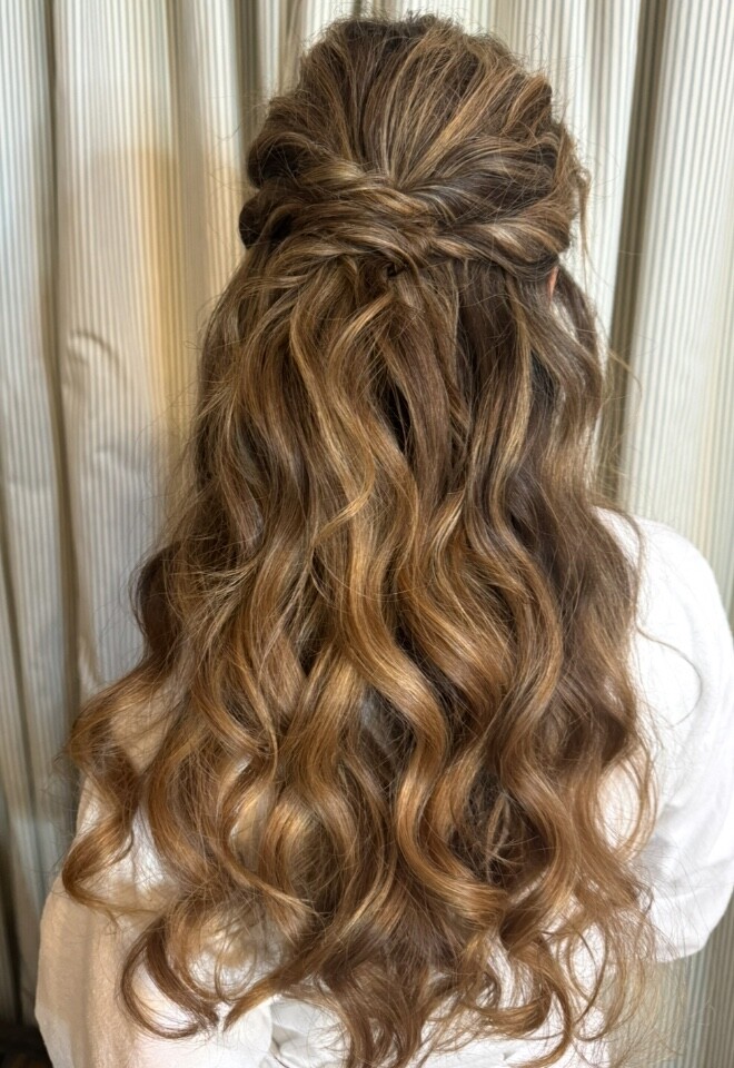 Beachy half up half down 