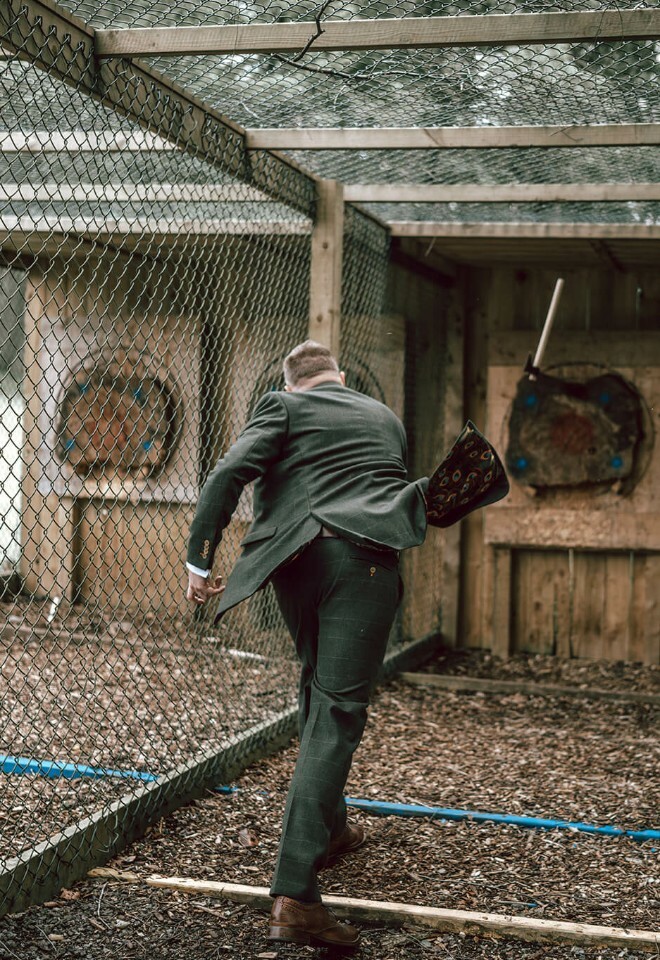 Axe throwing 