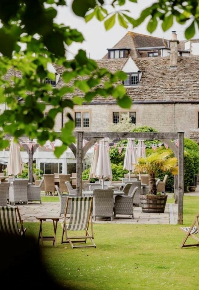 Garden, Wedding, Wedding photos, Wedding venue, wedding Reception