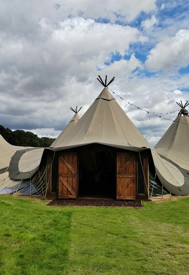 Elms Meadow Tipi Wedding Venue
