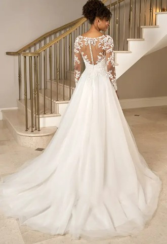 wed2b Designer Bridal Outlet in Surbiton