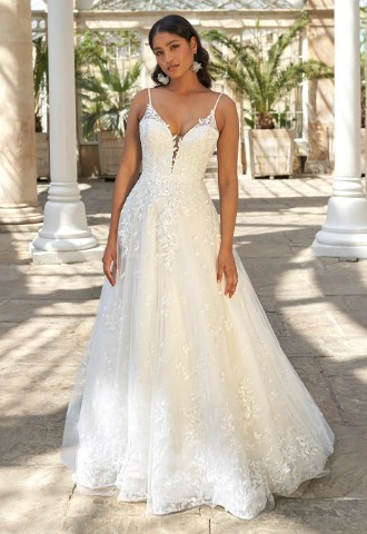 wed2b Designer Bridal Outlet in Swansea