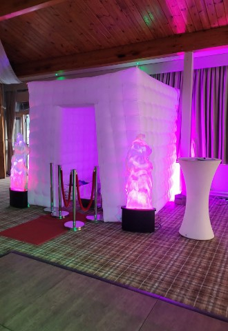 Square Booth Wedding Photobooth