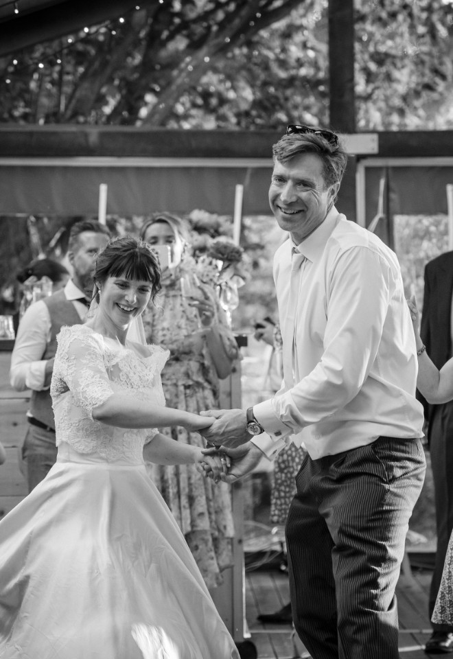 Ceilidh dance wedding photography cotswolds Aimee Kirkham Oxford-Photography