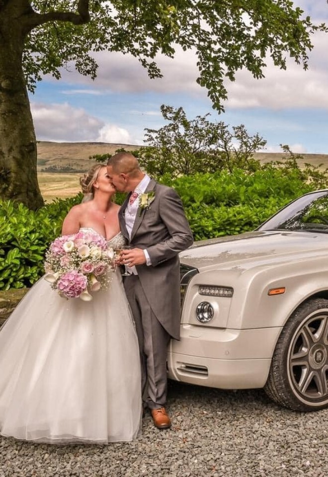 Saddleworth Hotel Bride & Groom