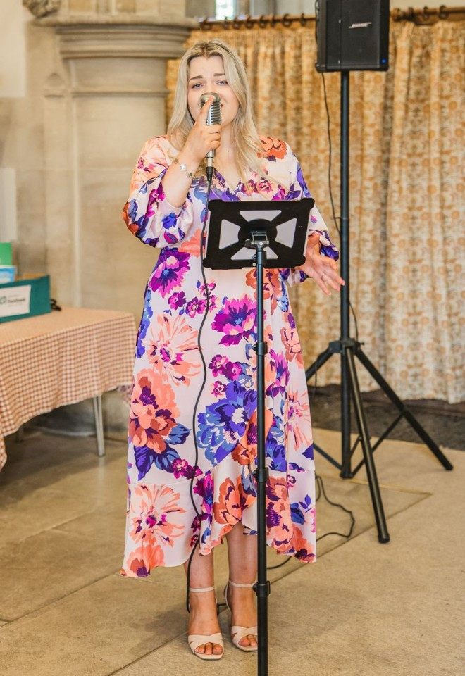 Berkshire wedding singer performing live music during a church ceremony in Chieveley church