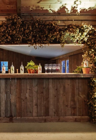 High Billinghurst Farm wedding venue bar
