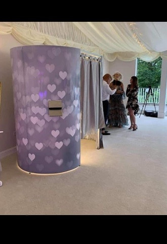 Silver hearts booth