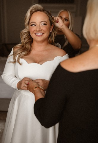 suzanneneville_elliesanderson_beaconsfield_luxury weddingdress_bride