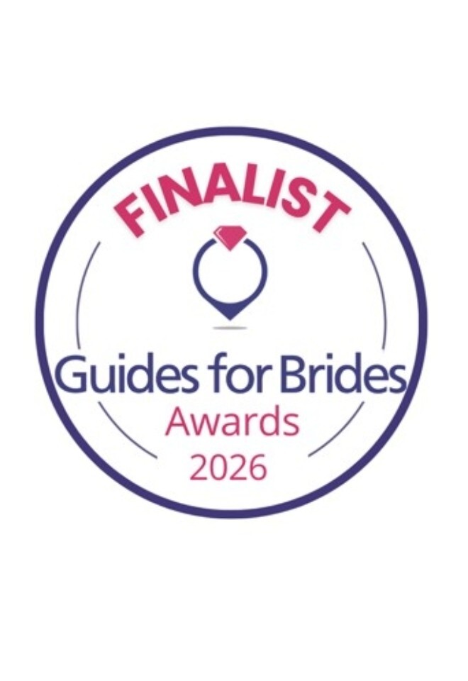 Best wedding celebrant- award finalist - Suzi - Buckinghamshire