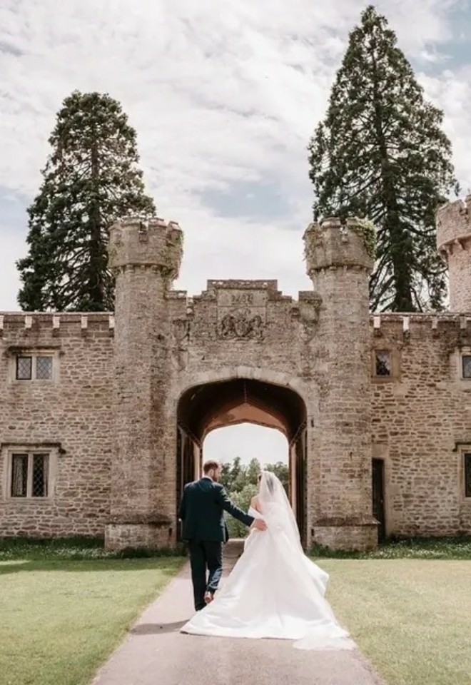 bride and groom at Elmhay Park
