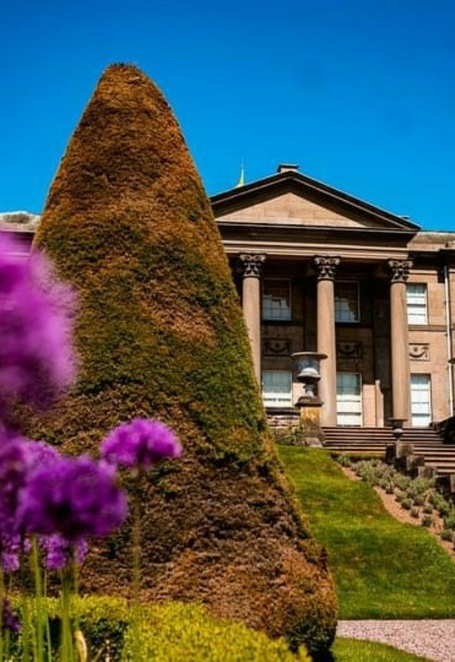 Tatton Park Mansion in the Garden