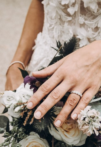 Wedding ring with diamond setting from Anelli Ltd