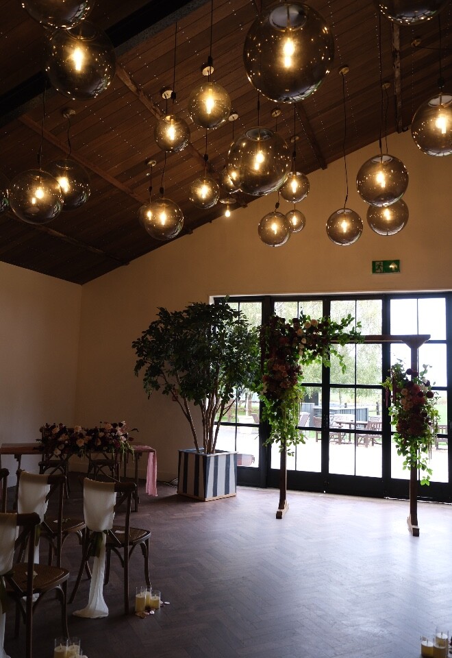 Wedding Ceremony Archway & Top Table Florals