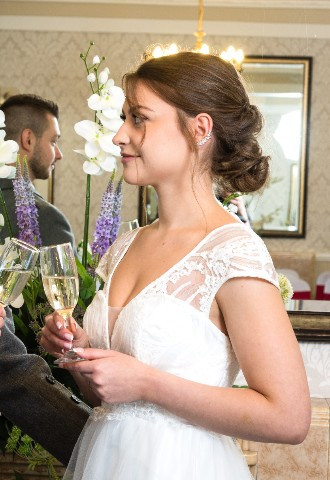 wedding_toast_at_fishers_hotel