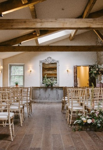 Wedding Ceremony at Middleton Lodge in Richmond