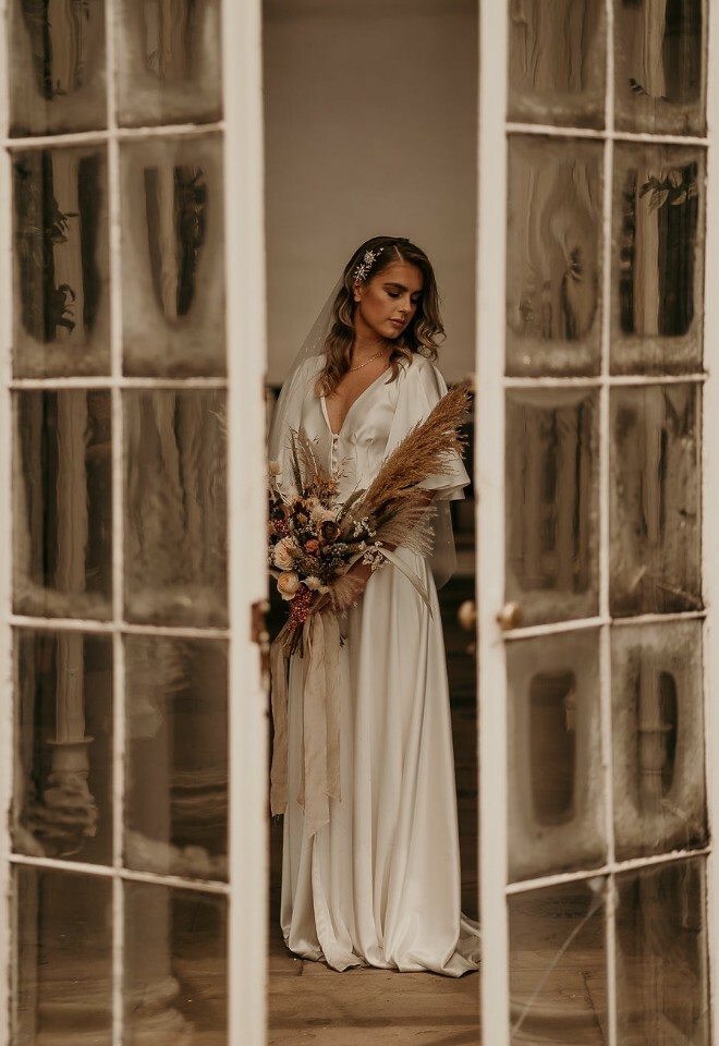 classic vintage wedding style