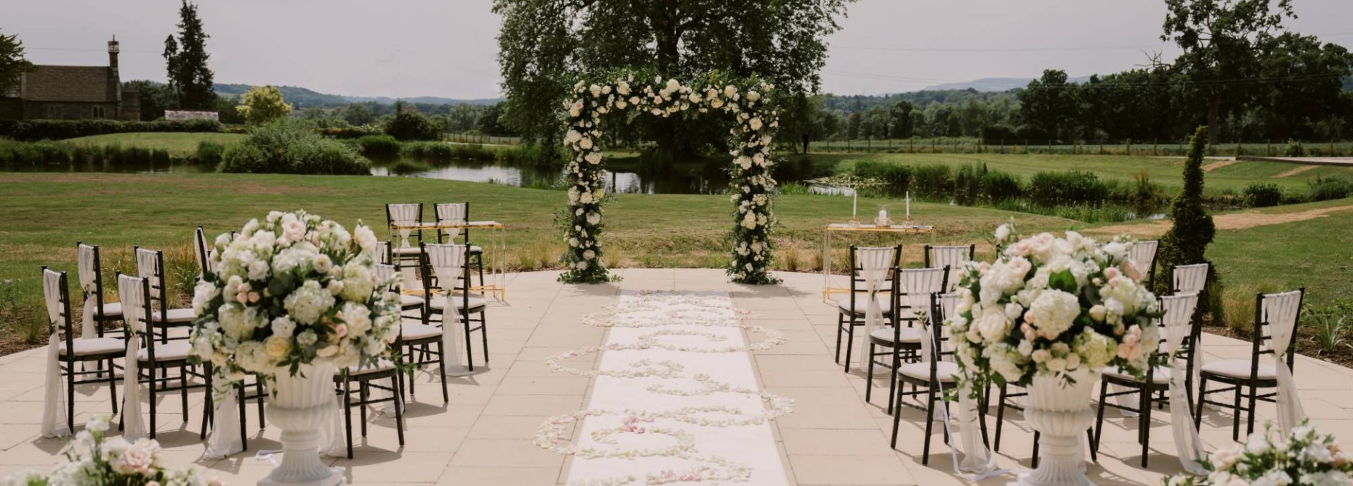 Sant Ffraed House Monmouthshire Wedding Venue Guides for Brides