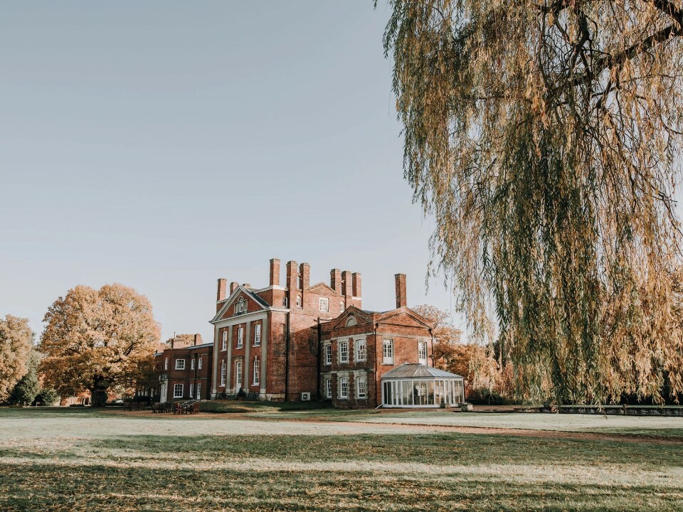 Exterior image of Warbrook House hotel and grounds