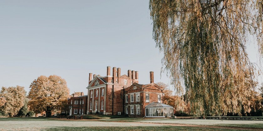 Exterior image of Warbrook House hotel and grounds