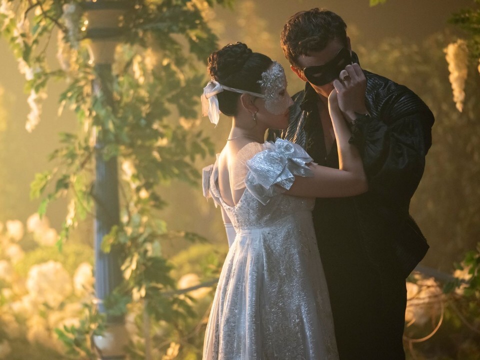 Characters Benedict Bridgerton and Sophie Baek