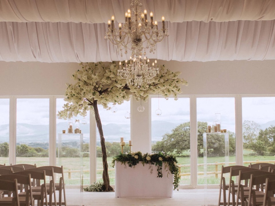 barn wedding venue ceremony