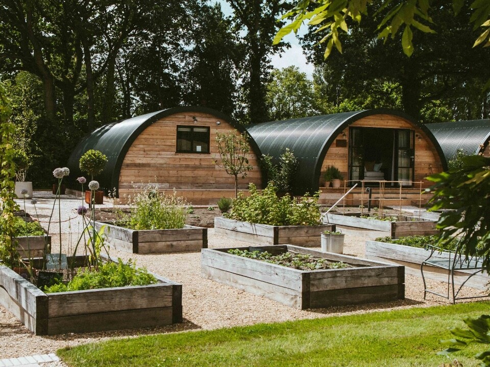 silchester farm pyggy huts, wedding accommodation