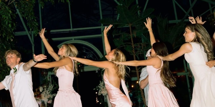 Ultimate Wedding Playlist to Fill Your Dance Floor