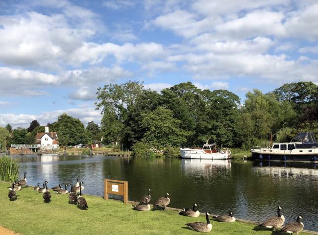 Arrive by boat at The Swan At Streatley Venues in Berkshire