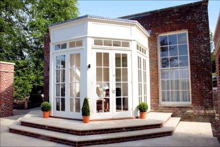 Summer House at Donnington Grove Golf & Country Club - conservatory - summery wedding venue in Berks